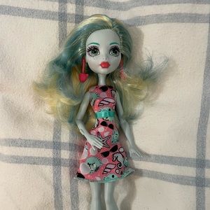 edit: SOLD monster high lagoona blue emoji budget doll